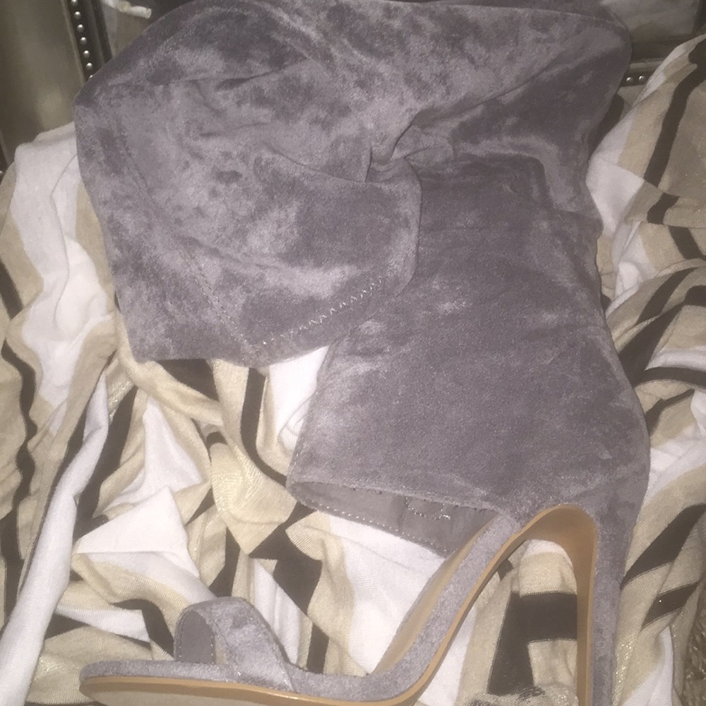 CR thigh boots